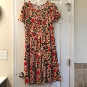 LulaRoe Amelia size large